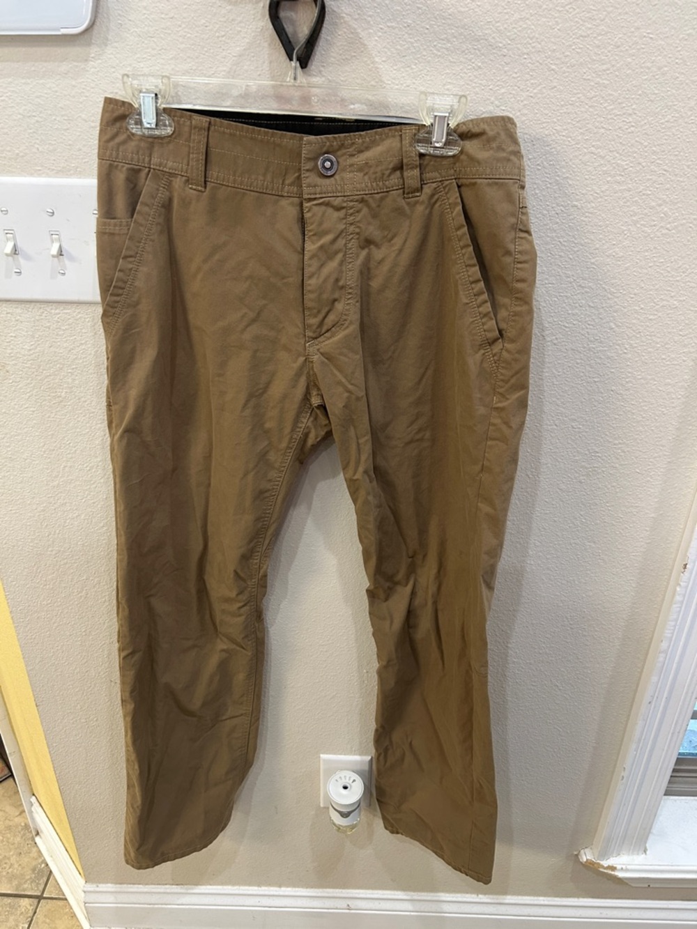 Kuhl Men’s Pants size 30x32 Brown